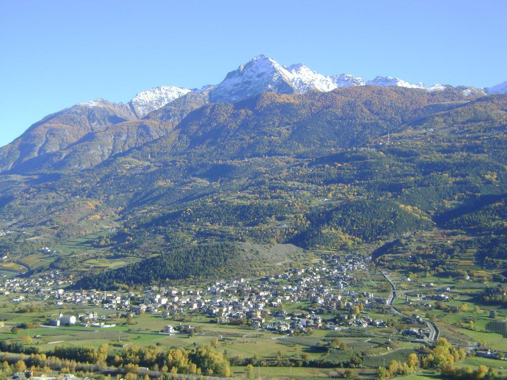 La Maison Nouva 1977 Aosta Exteriör bild