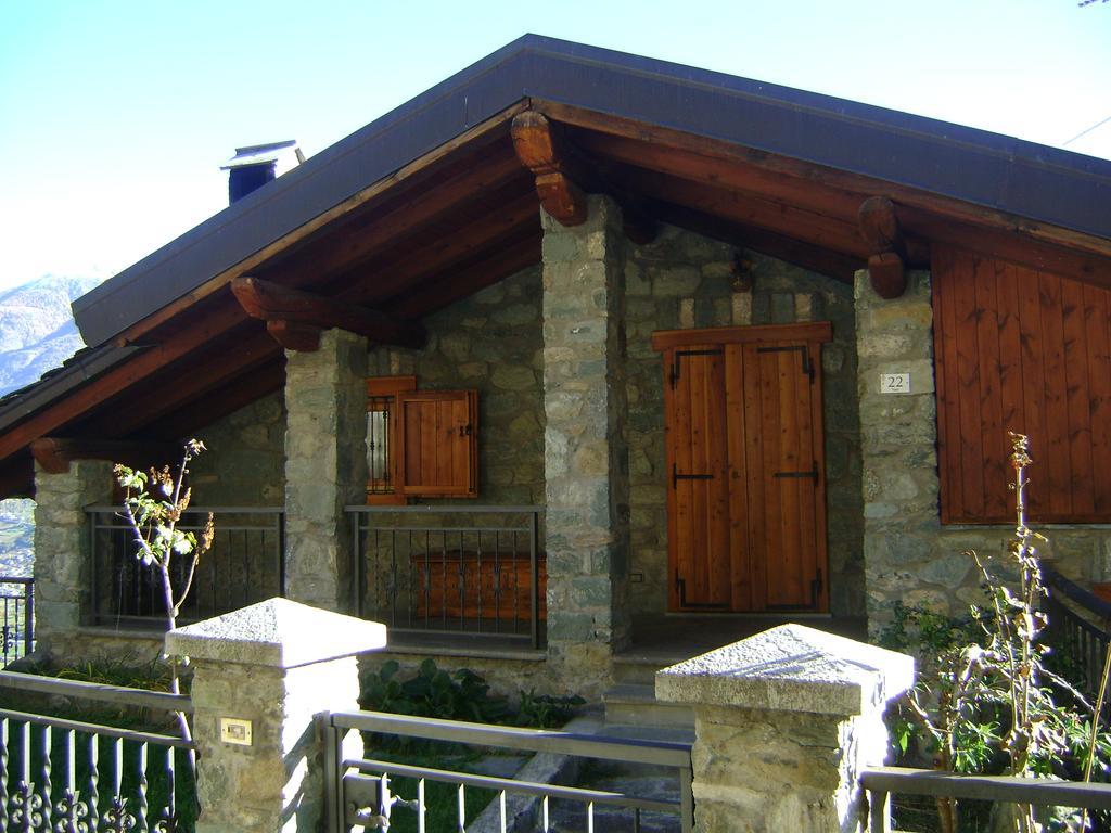 La Maison Nouva 1977 Aosta Exteriör bild