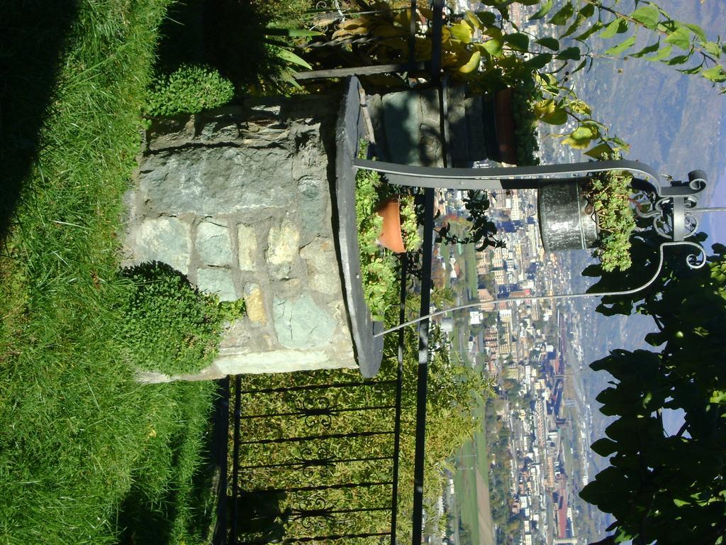 La Maison Nouva 1977 Aosta Exteriör bild